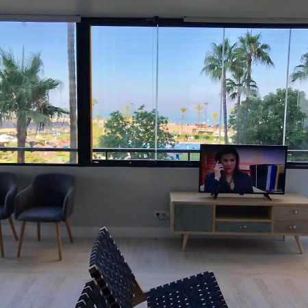 Luxury House 110 M2 On The Beach, Pool, Parking Torremolinos Exteriör bild