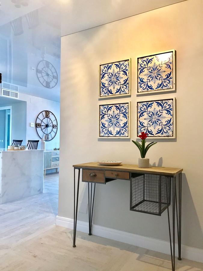 Luxury House 110 M2 On The Beach, Pool, Parking Torremolinos Exteriör bild