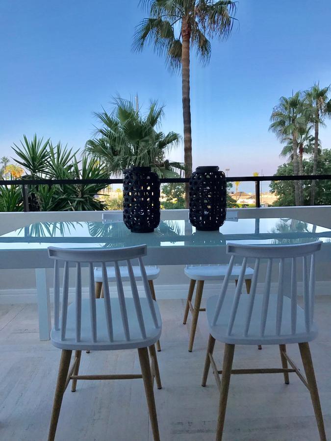 Luxury House 110 M2 On The Beach, Pool, Parking Torremolinos Exteriör bild