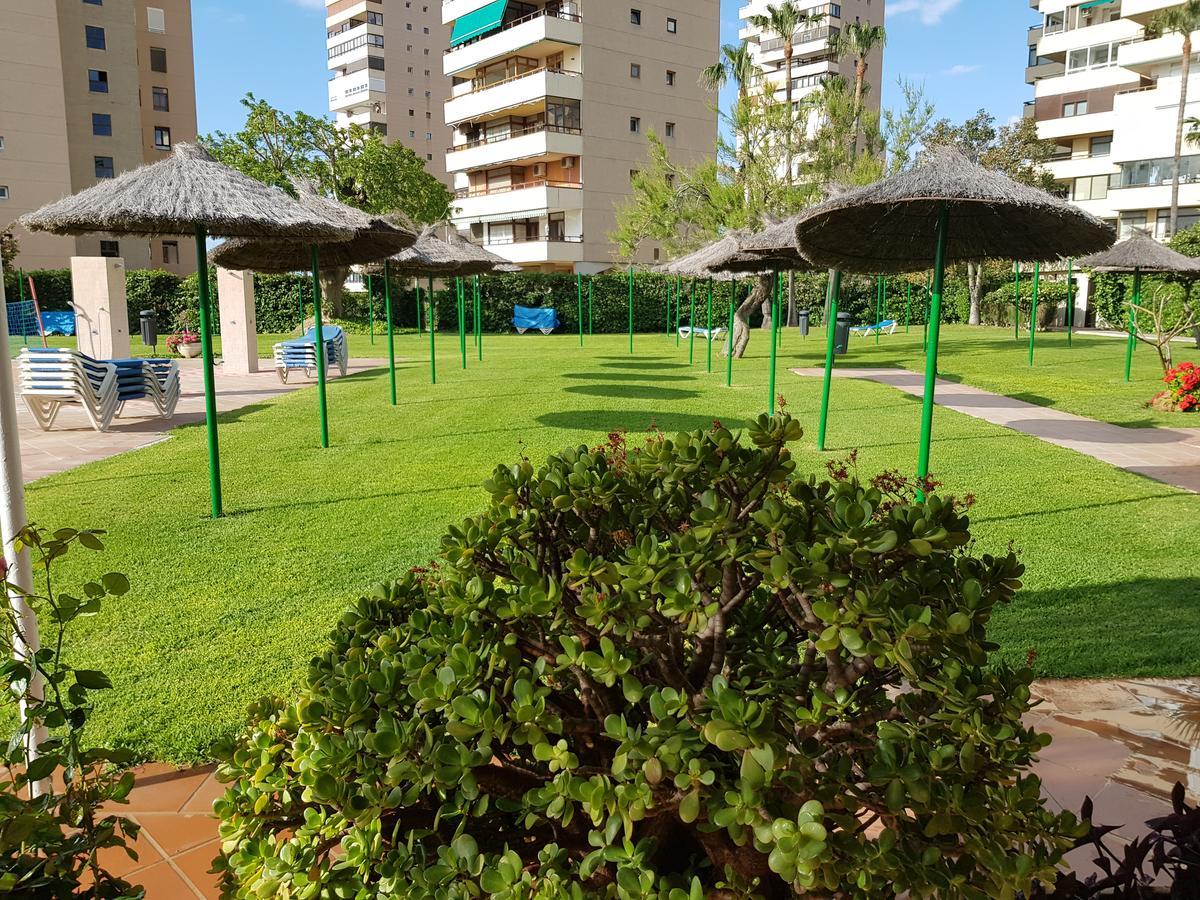 Luxury House 110 M2 On The Beach, Pool, Parking Torremolinos Exteriör bild