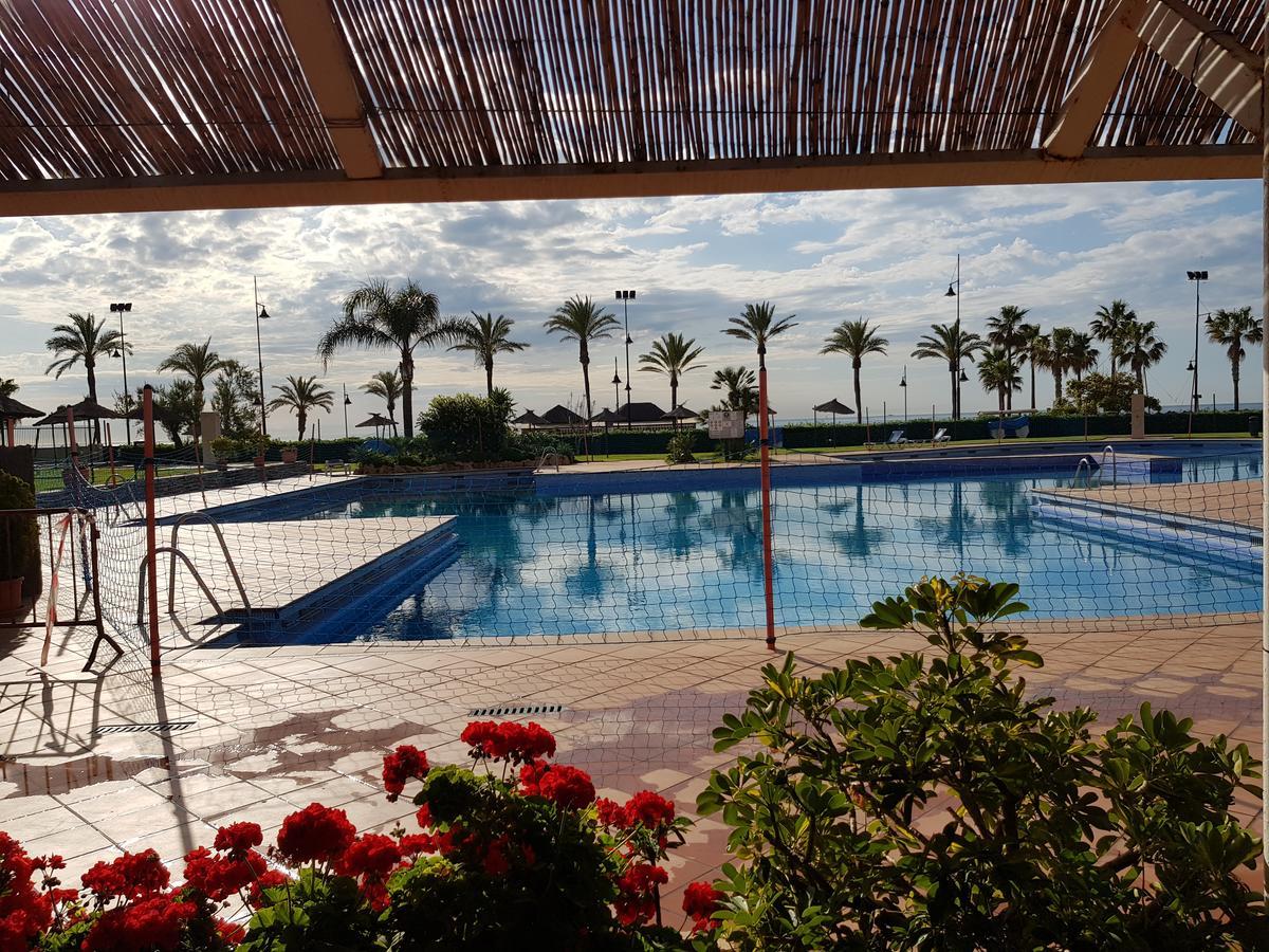 Luxury House 110 M2 On The Beach, Pool, Parking Torremolinos Exteriör bild
