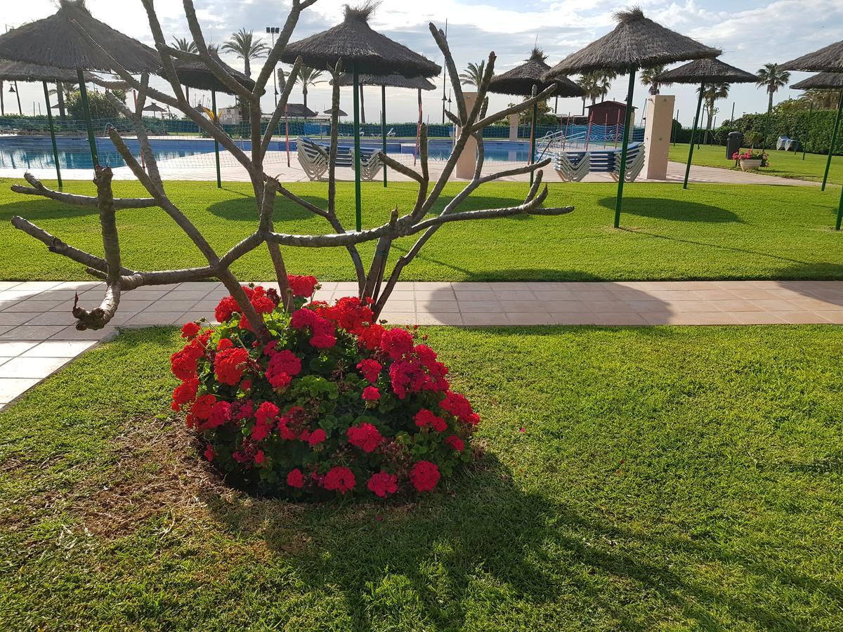 Luxury House 110 M2 On The Beach, Pool, Parking Torremolinos Exteriör bild